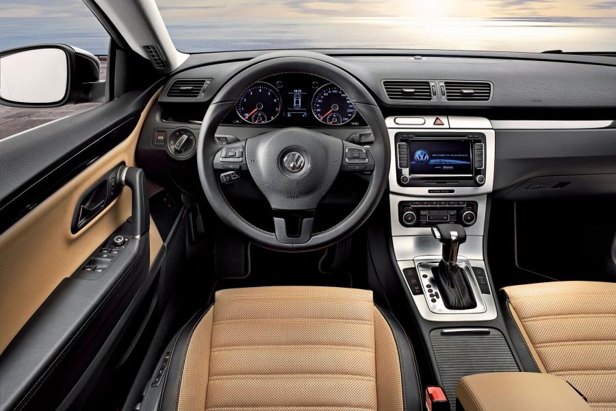  Volkswagen Passat CC 2008 года  (фото 12 из 121)